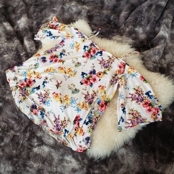 Free Kisses - Floral Off The Shoulder Flowy Blouse - Size L - Picture 6 of 6